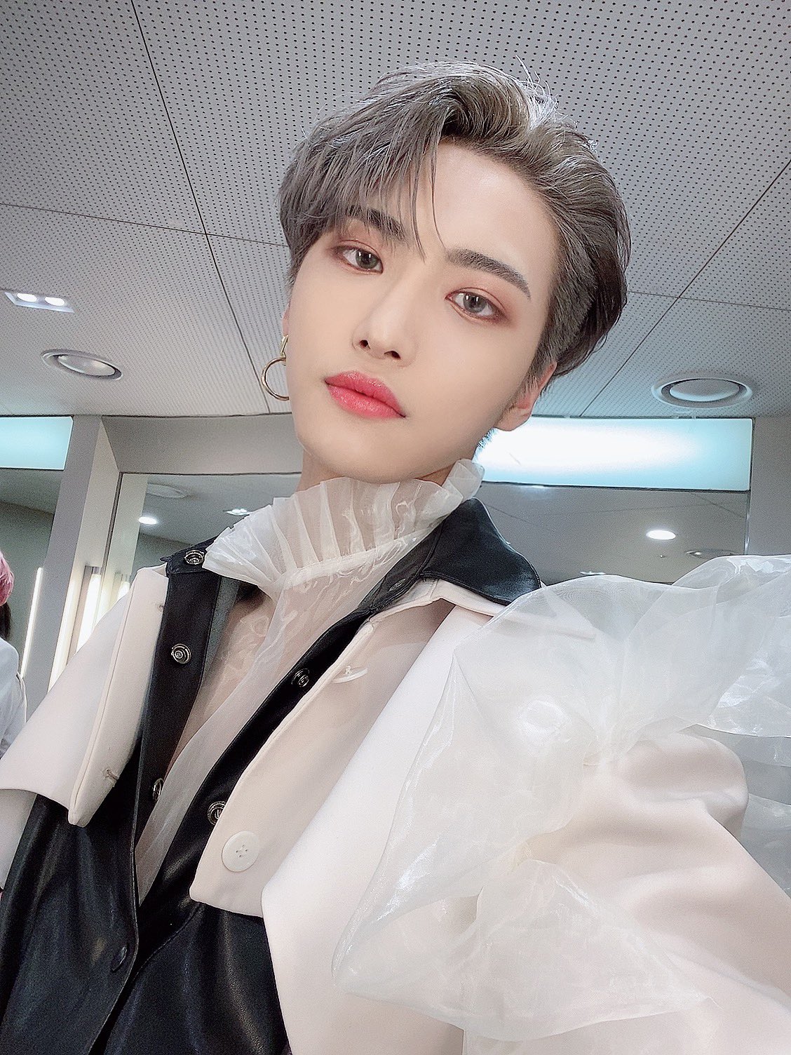 Voici plus de 15 photos de bébé et de pré-début de Seonghwa d'ATEEZ ...